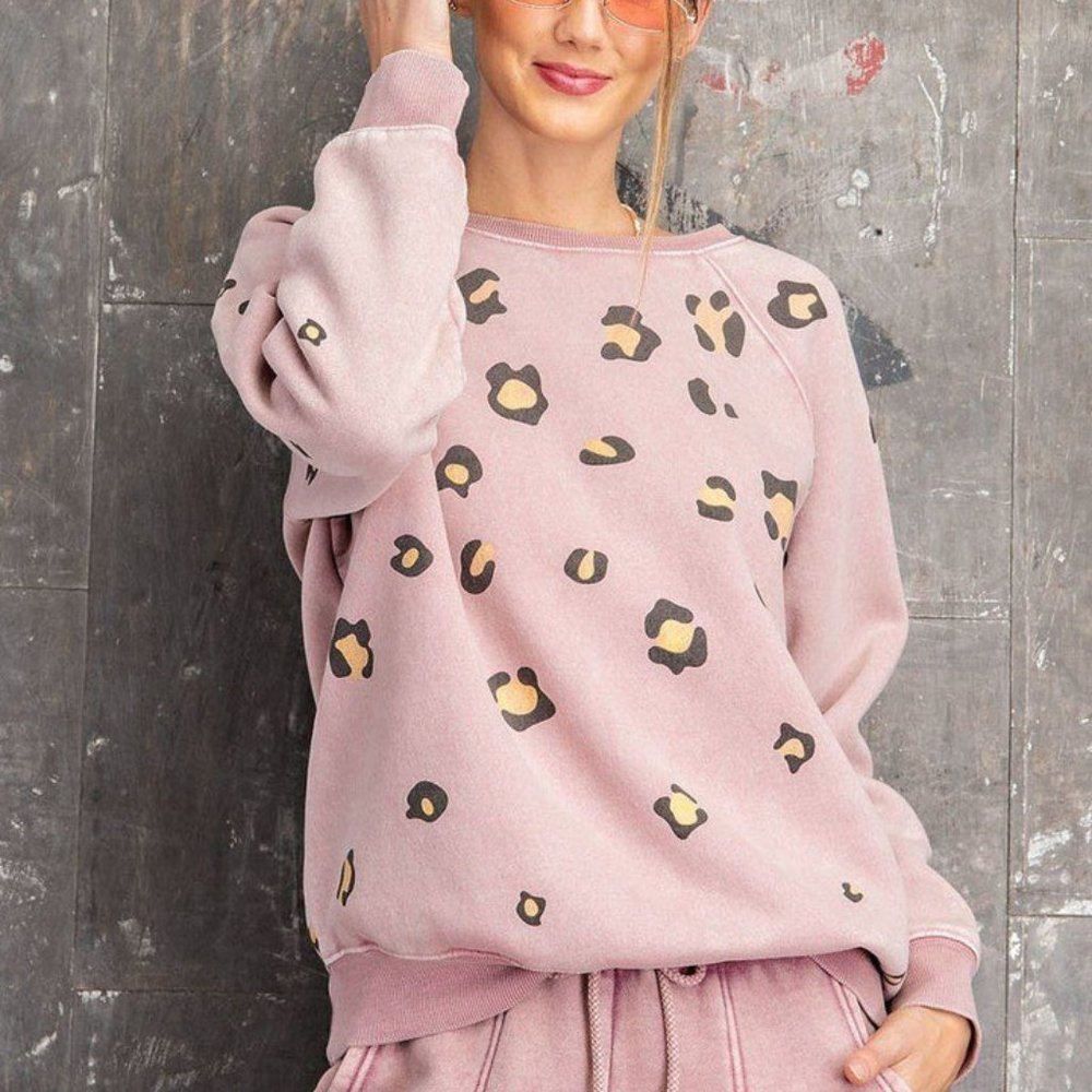 Womens Long Sleeve Crew Neck Leopard Print Washed Terry Loose Fit Sweatshirt NWT